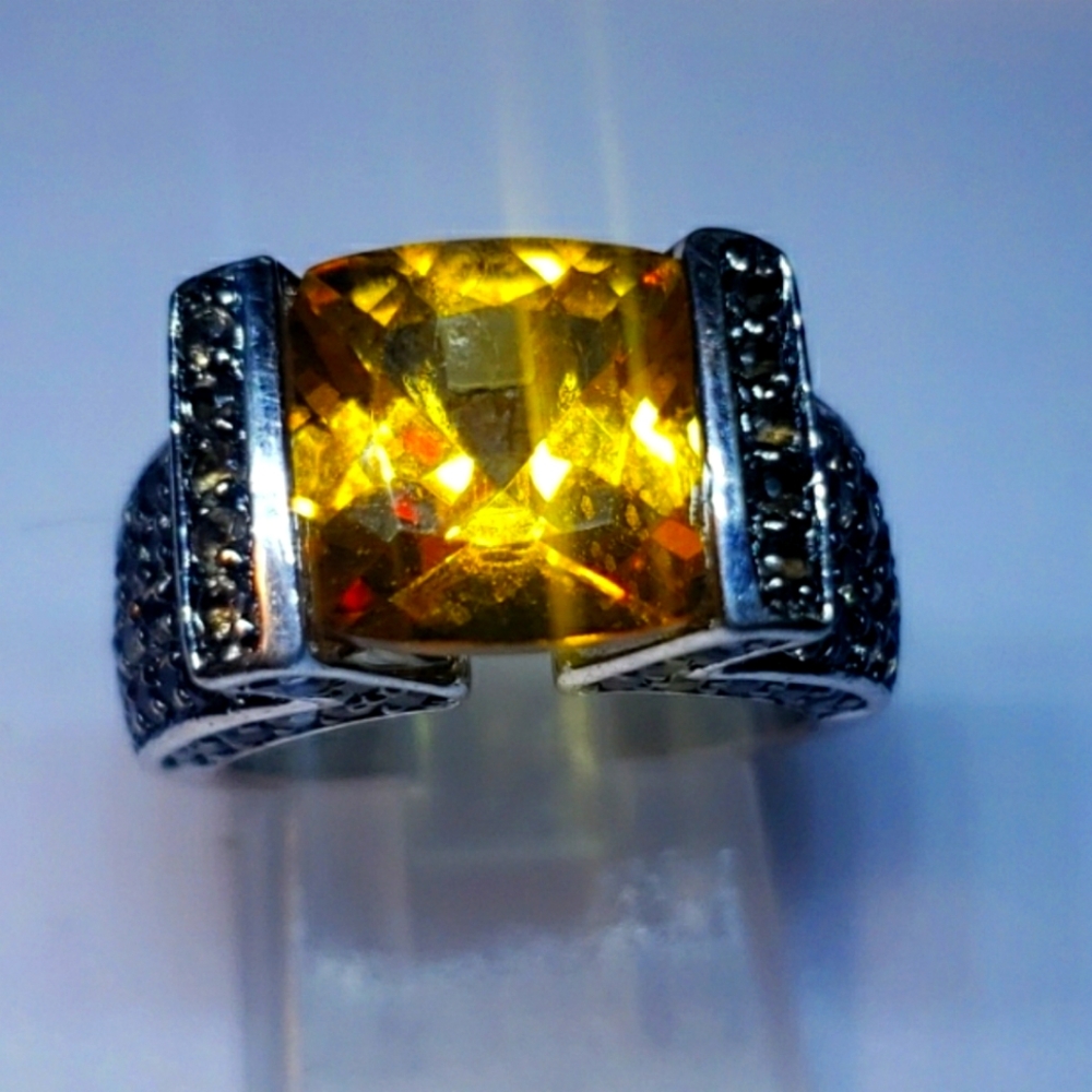 Spectacular Rare Estate Victoria Wieck  Madeira Citrine Ring - Picture 5 of 11